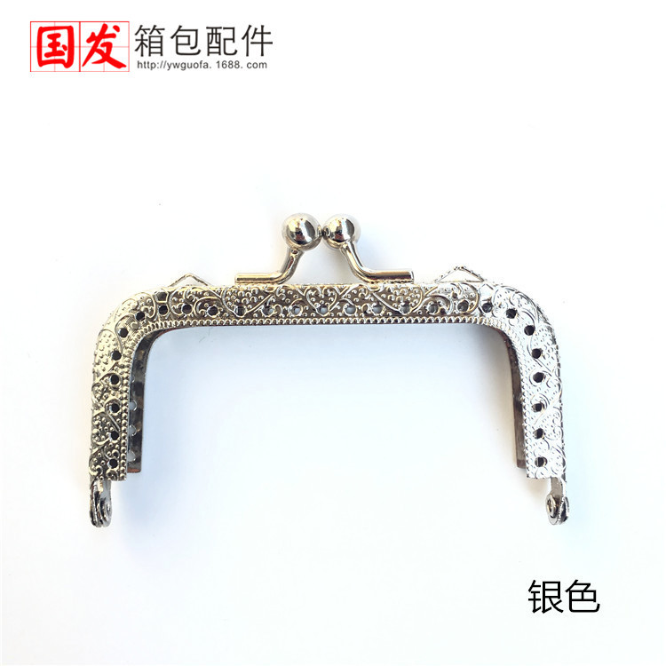 8.5CM máquina de relieve cuadrada boca de oro pozo cuadrado sobre orejas billetera accesorios bisagra de bolso