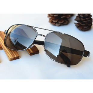 Wholesale polarized sunglasses driver driver driver driving glasses fishing mirror sunglasses anti -sunlight