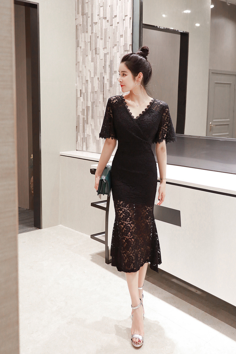 Đầm nữ cổ chữ V ren ôm body dáng dài — Màu đen chi tiết 12