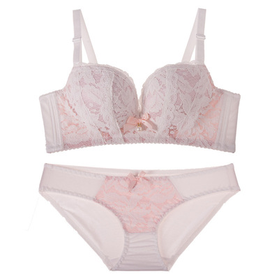 蕾丝少女内衣文胸套装日系无钢圈收副乳性感聚拢小胸罩加厚