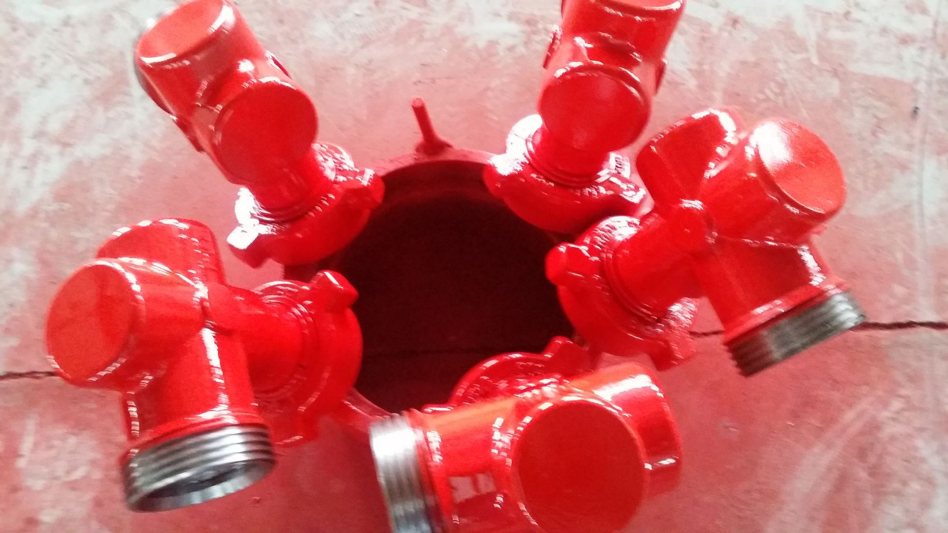 高压整体三通，四通，Y型接头， 固井压裂车， 井口接头