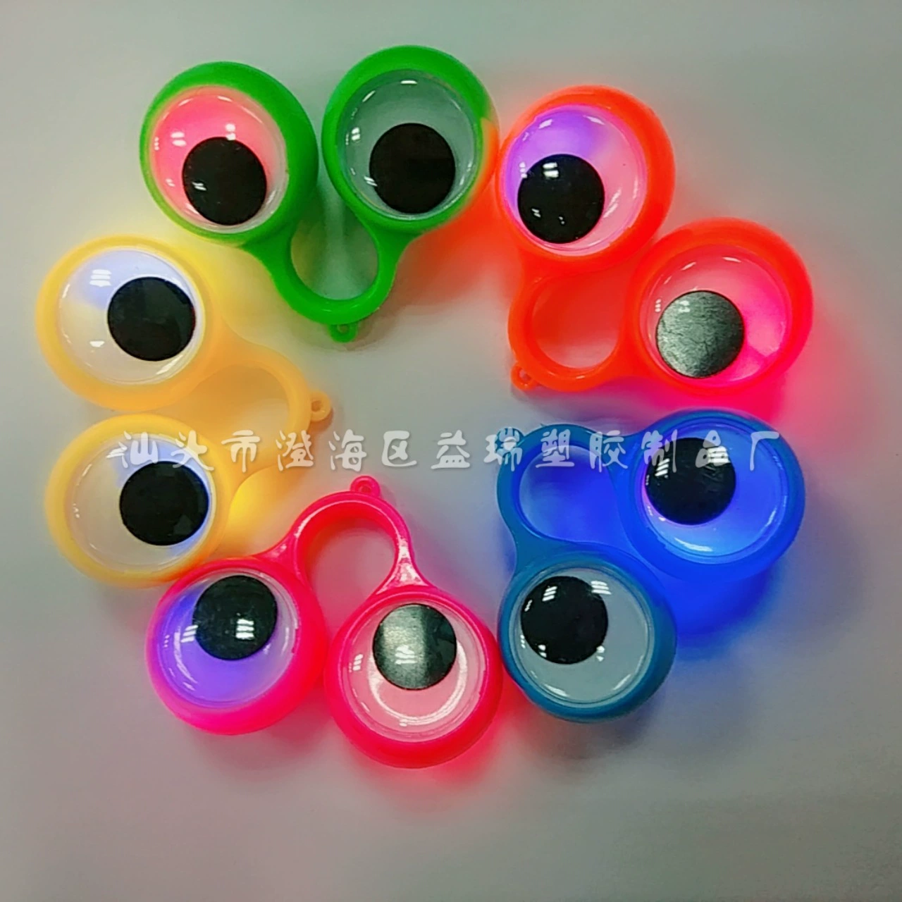 Подвижное кольцо для глаз на палец с легким веселым креативным вечерним кольцом для глаз дьявола на Хэллоуин