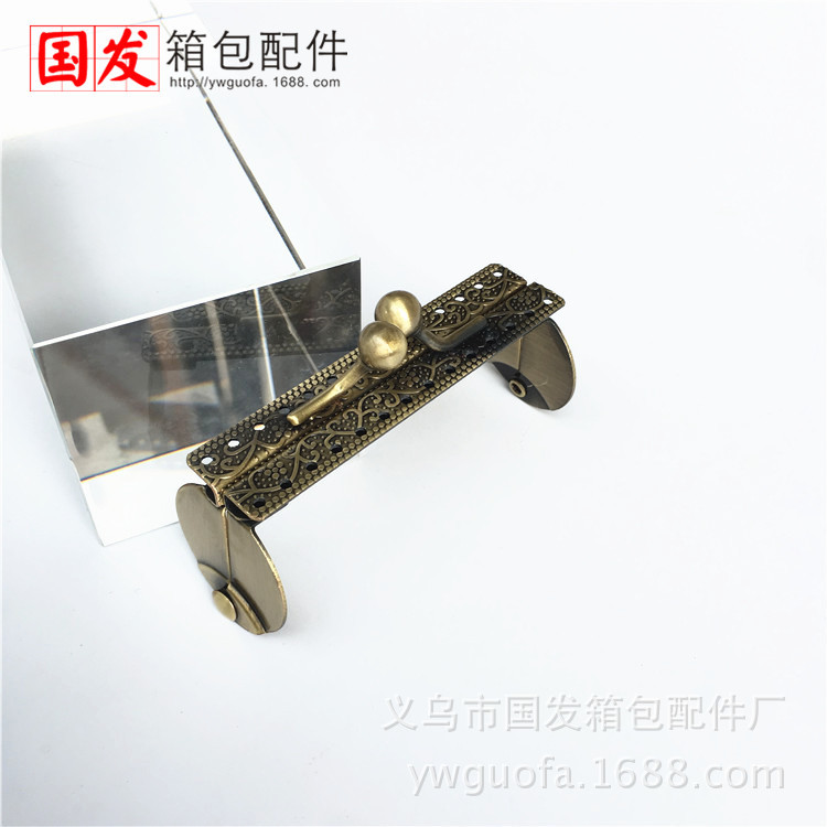 En stock: 7CM bisagra de riqueza, pie de anclaje estereoscópico cabeza de oro bronce accesorios de bolsa de oro al por mayor