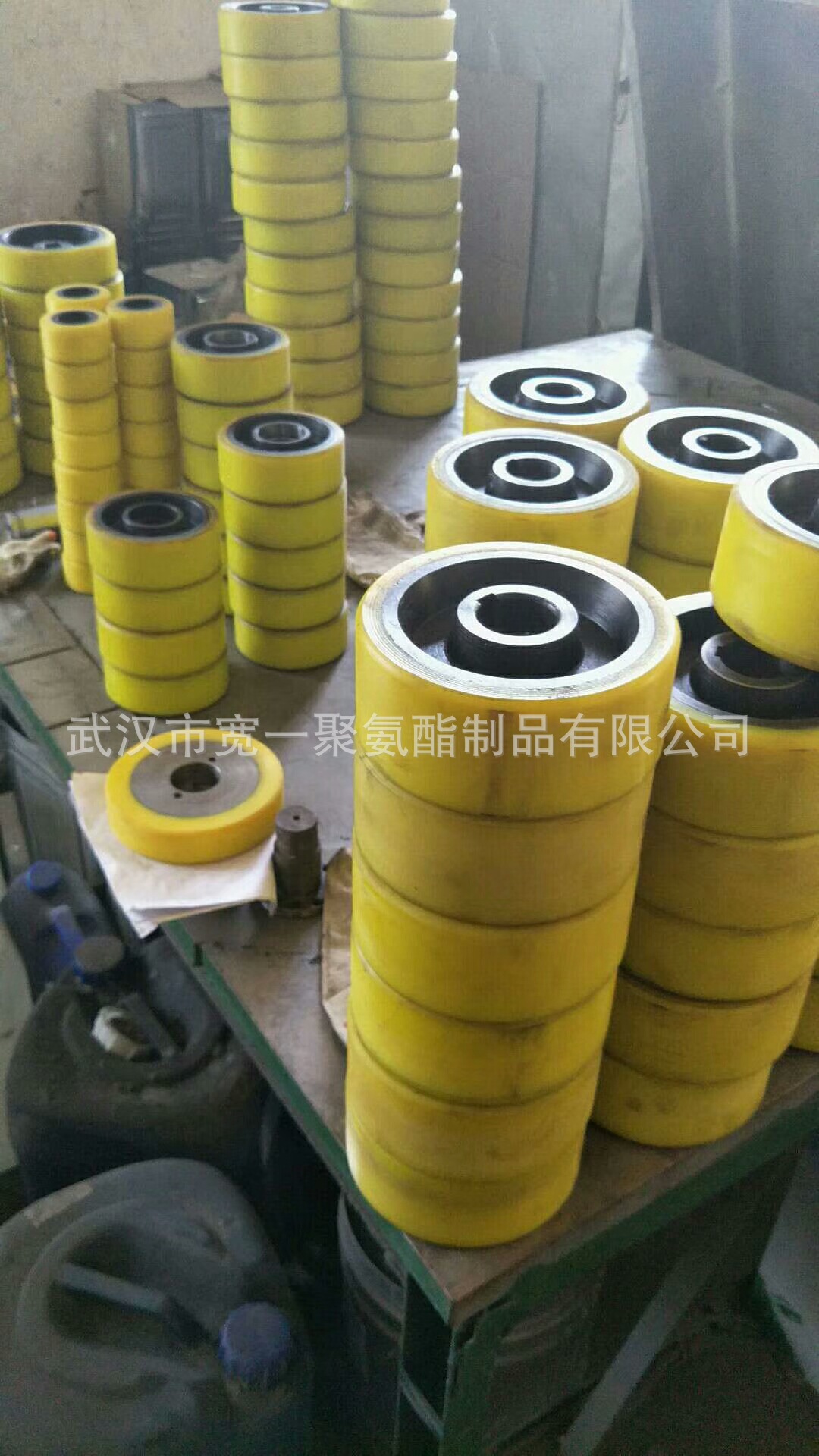 供应武汉橡胶胶轮包胶加工，橡胶滚轮包胶加工，胶辊，胶轮，滚筒