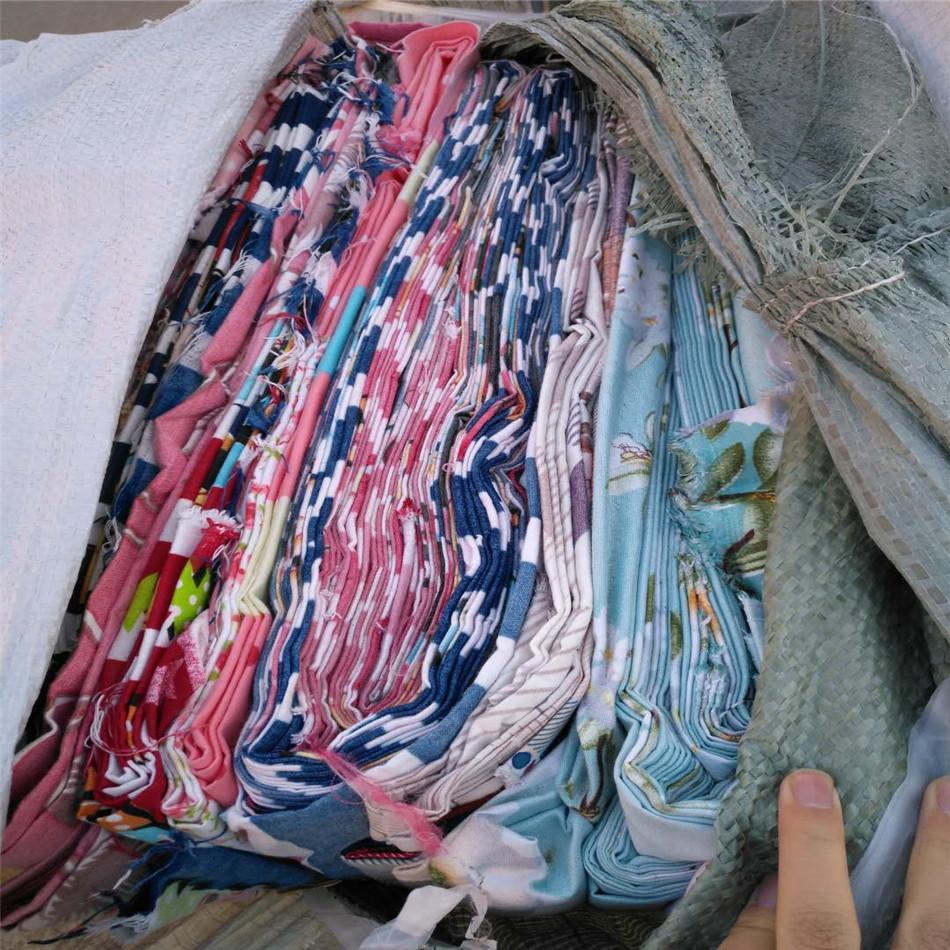 批发残布处理库存处理成本价处理清仓处理地摊货毛绒布几何印花