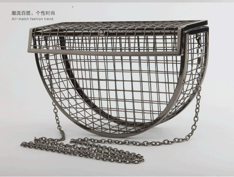 2022 Hollow Out Women Shoulder Bag Luxury Designe Crossbody Evening Bag Metal Cages Half Moon Bag Wedding Party Handbag Clutch