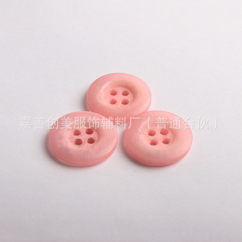 厂家直销树脂纽扣 树脂棒花大衣扣子 现货花纹风衣钮扣