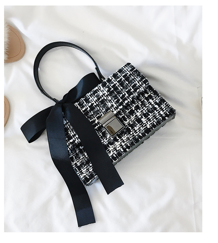 251g Weight Polyester Lining Material Lock clasp Closure Type Single Shoulder Strap Strap Type Shoulder Bag Bags Type Daily Occasion woolen Material Lattice Pattern All Seasons Season Women's Gender Streetwear Style Square Shape Small Size Small Bag For Women New Bags Fashionable Woolen Contrast Color Scarf Handbag Korean Versatile One-Shoulder Crossbody Women's Bag 24