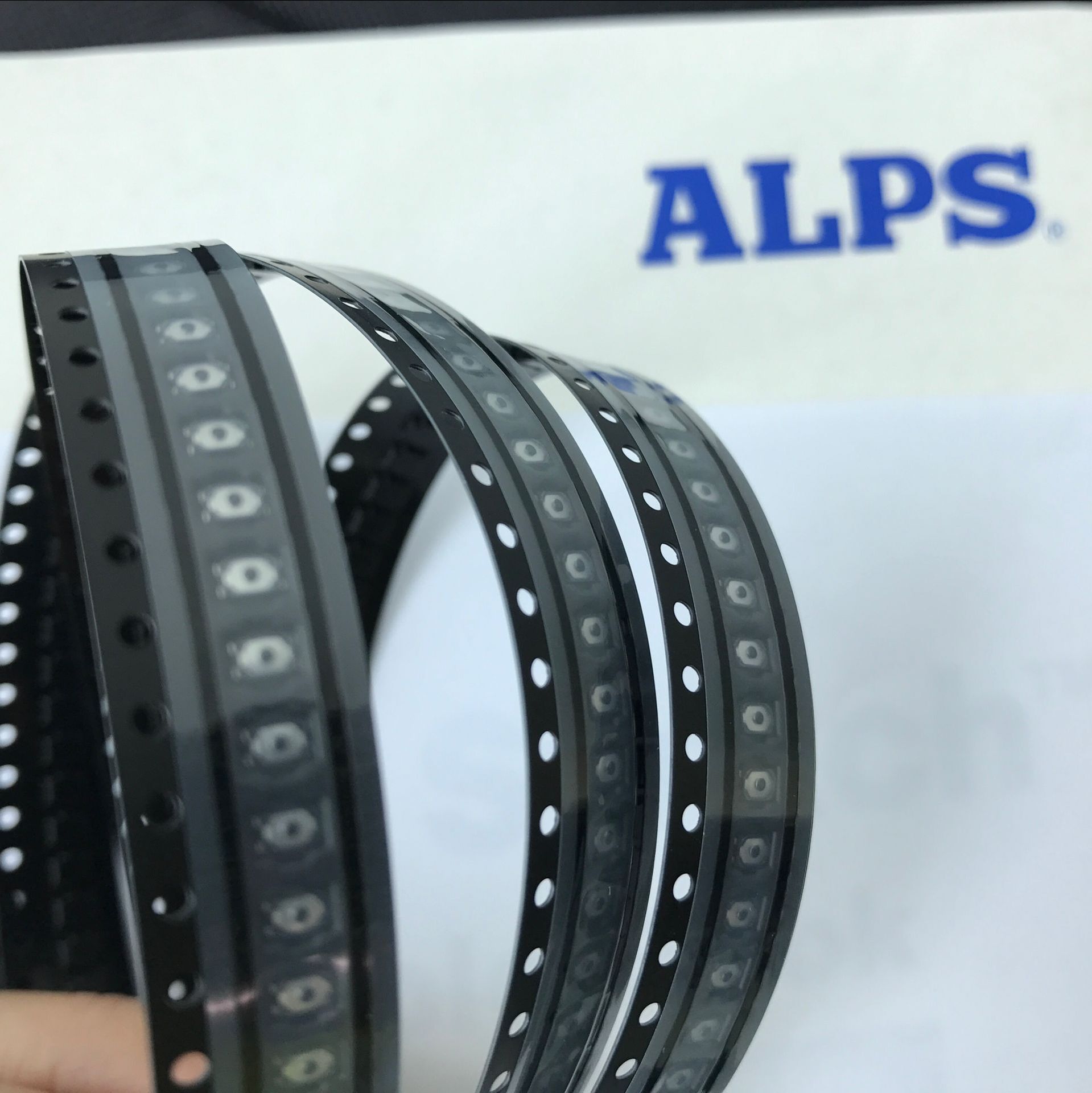 ALPS阿尔卑斯 电子元件 轻触开关 SKSECEE010 中国一级代理