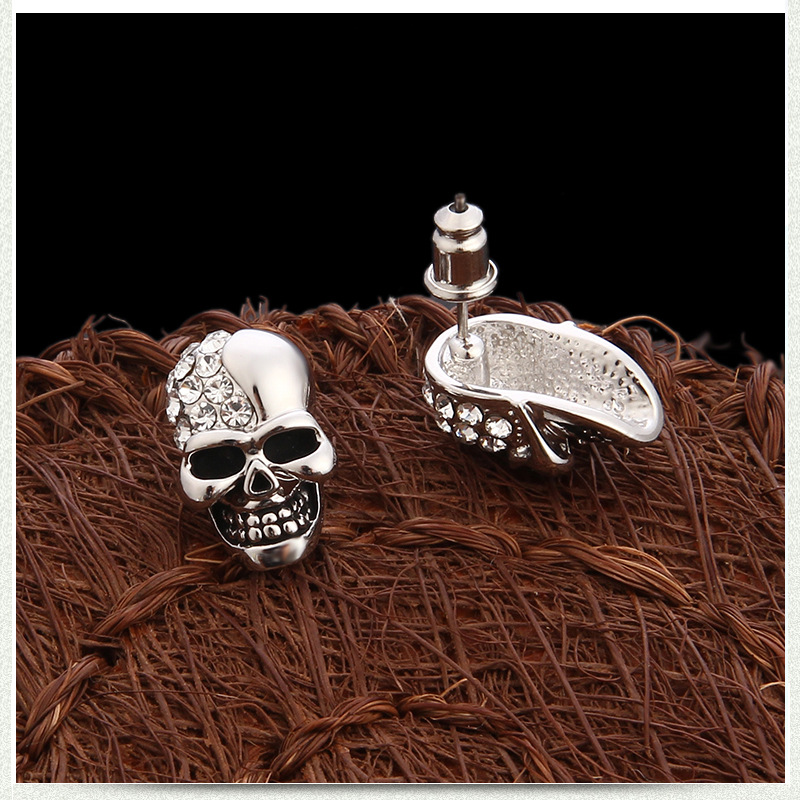1 Pair Retro Punk Skull Plating Inlay Alloy Rhinestones 18k Gold Plated Rose Gold Plated Ear Studs display picture 3