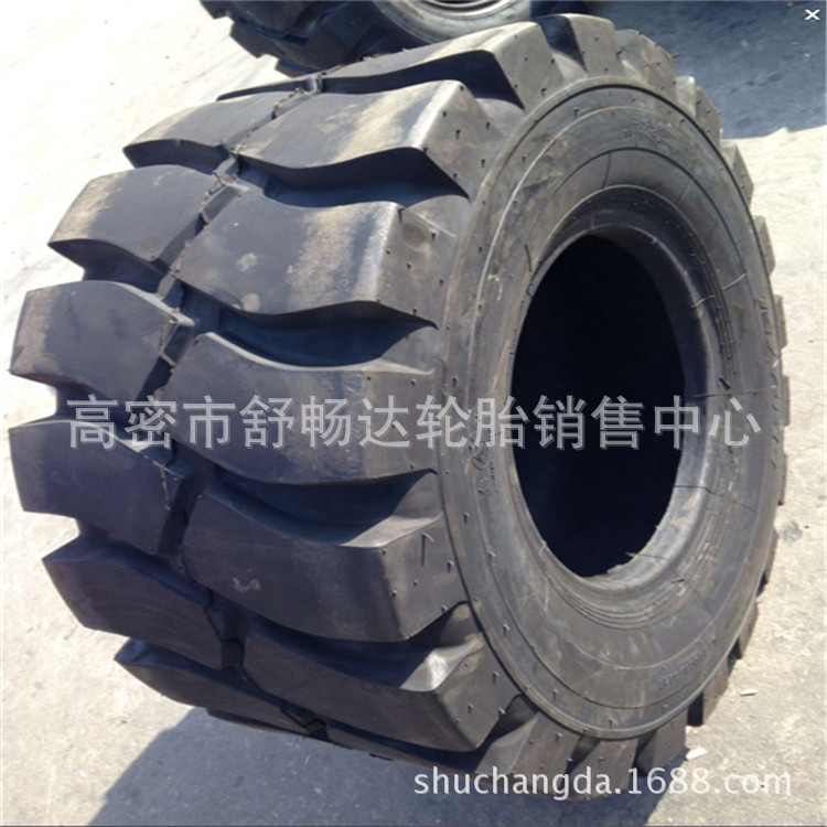 现货供应15/70-18矿井运输车轮胎  工业轮胎