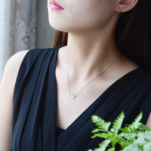 Korean version of the crown micro-inlaid zircon necklace versatile collarbone chain trendy women's Taobao hot-selling jewelry manufacturer direct sales