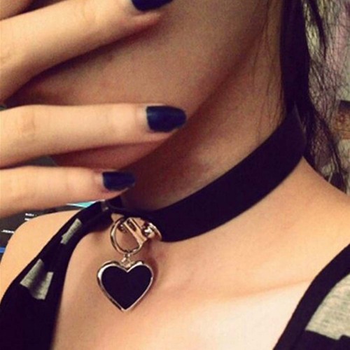 European and American popular personality punk style necklace, Gothic nightclub style necklace, heart love PU collar necklace