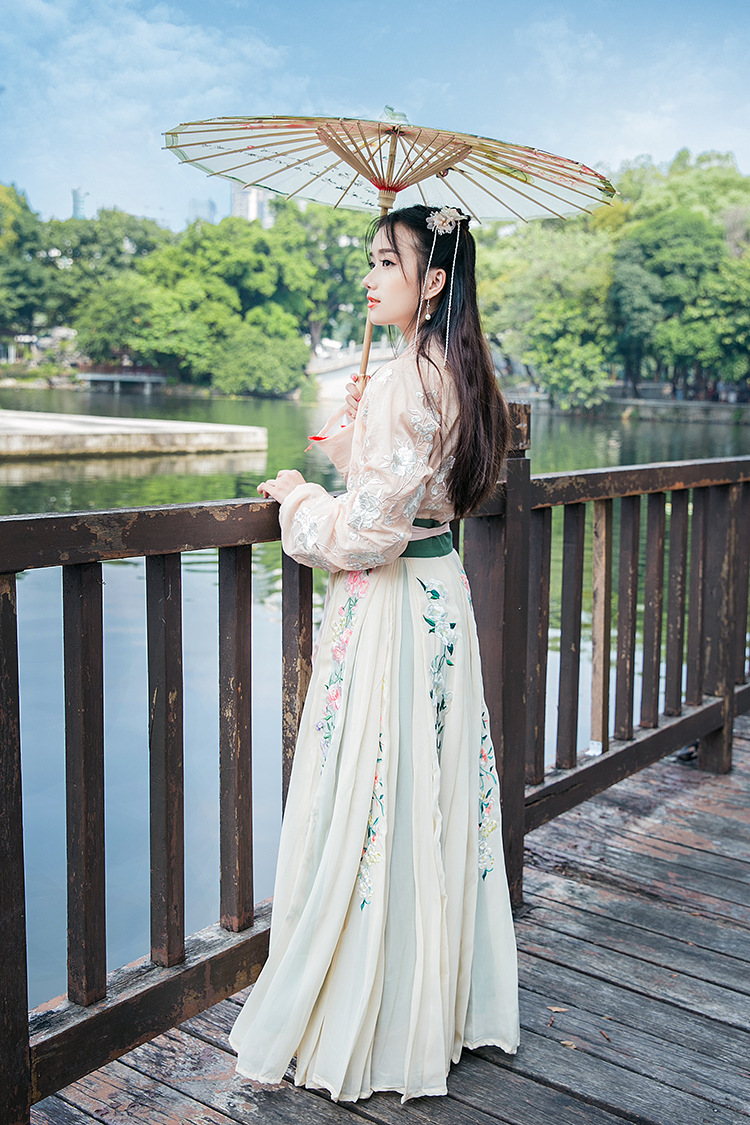 Costume femme PAVILLON YIMENG en Soie brillante - Ref 3333843 Image 26