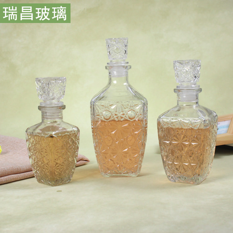 容积700ml 400ml 300ml透明玻璃洋酒瓶 保健酒瓶 方形洋酒瓶