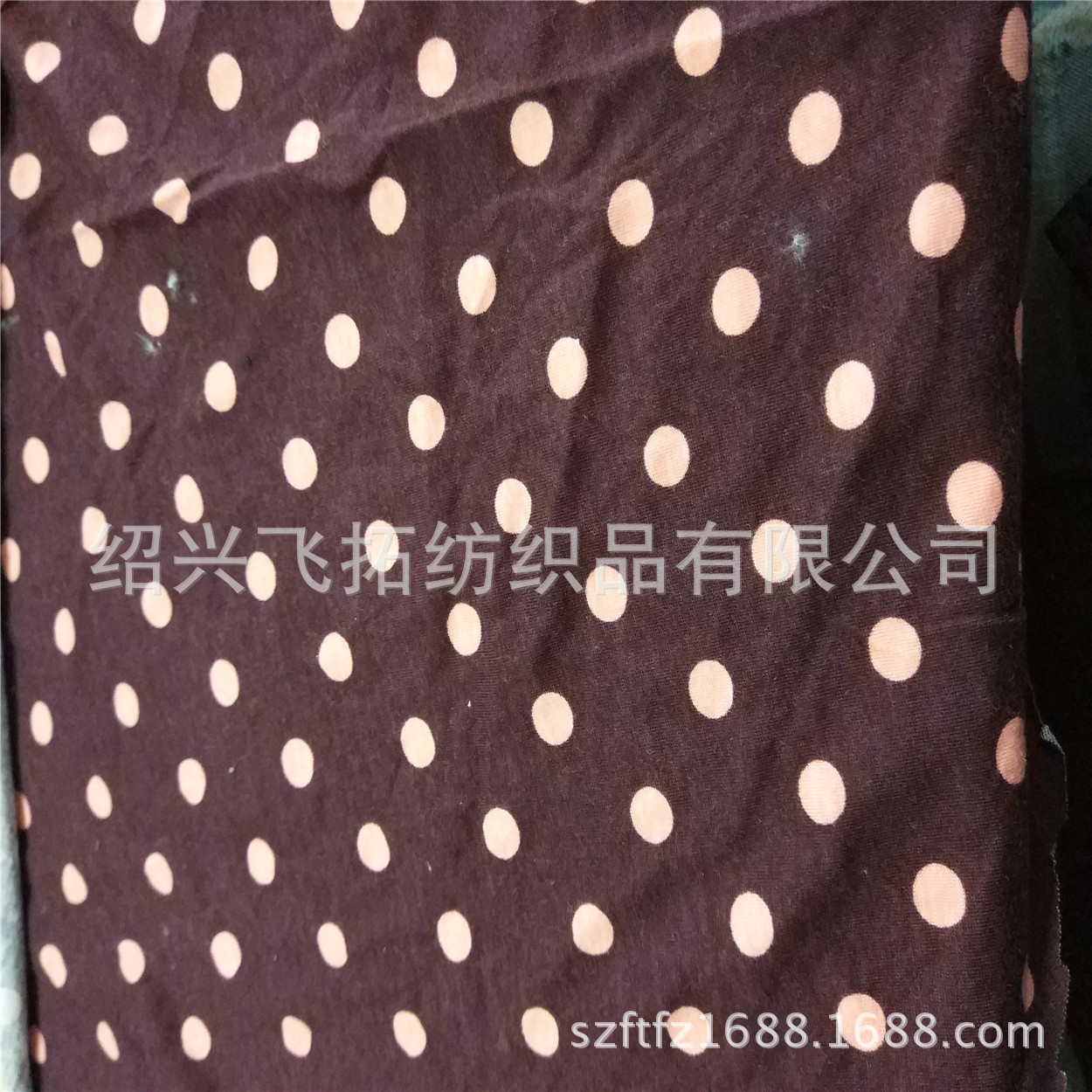 厂家直销 140gsm 全棉精梳点子印花布 开发 TC TR CVC 面料