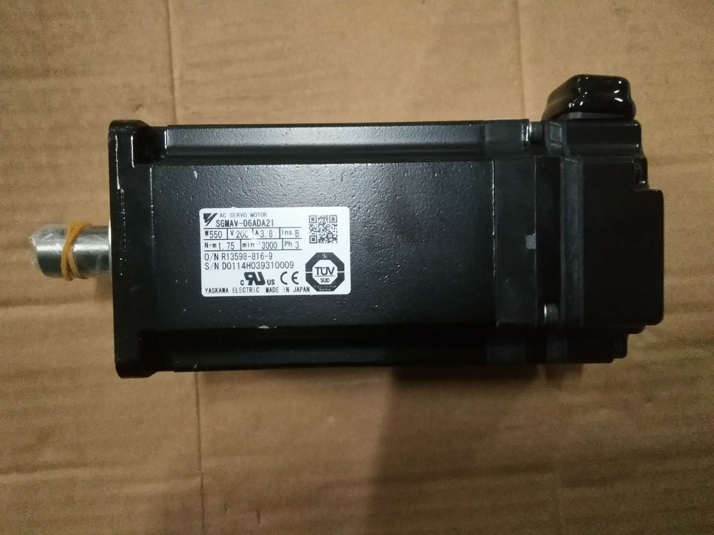 全新安川伺服电机 SGMAV-06ADA21 询价