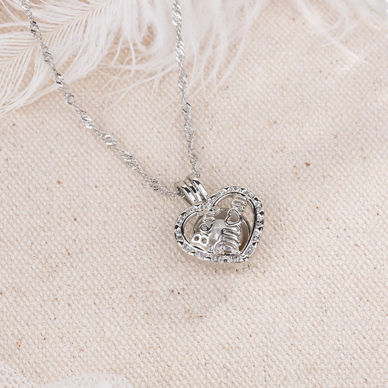 Hot selling  luminous hollow MOM letter peach heart pendant DIY necklace