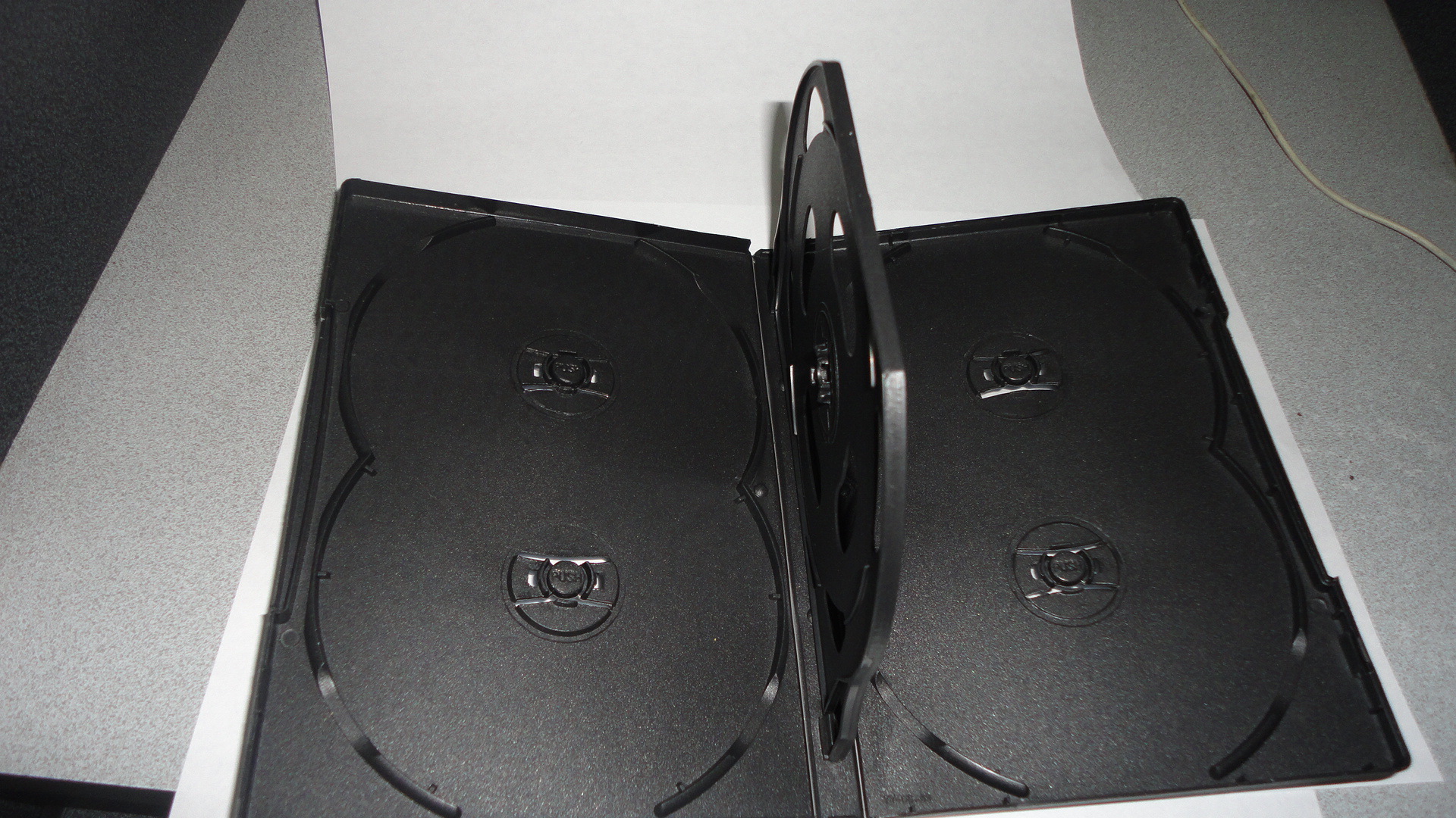 供应DVD盒/PP盒 24 MM黑色六碟装CD/DVD/VCD盒