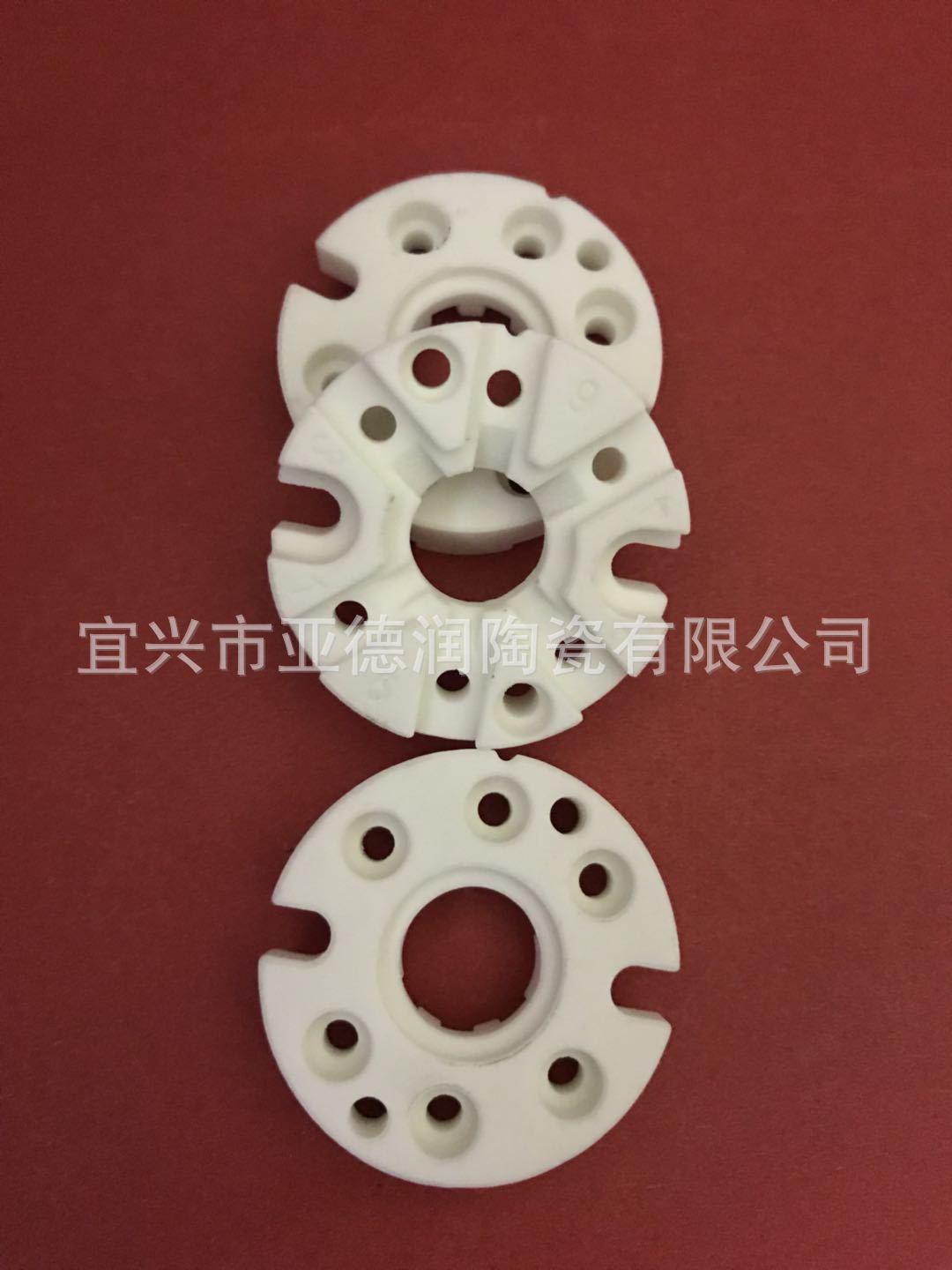 厂家供应特种陶瓷 99瓷 95瓷 氧化铝陶瓷件 多孔花型绝缘陶瓷片