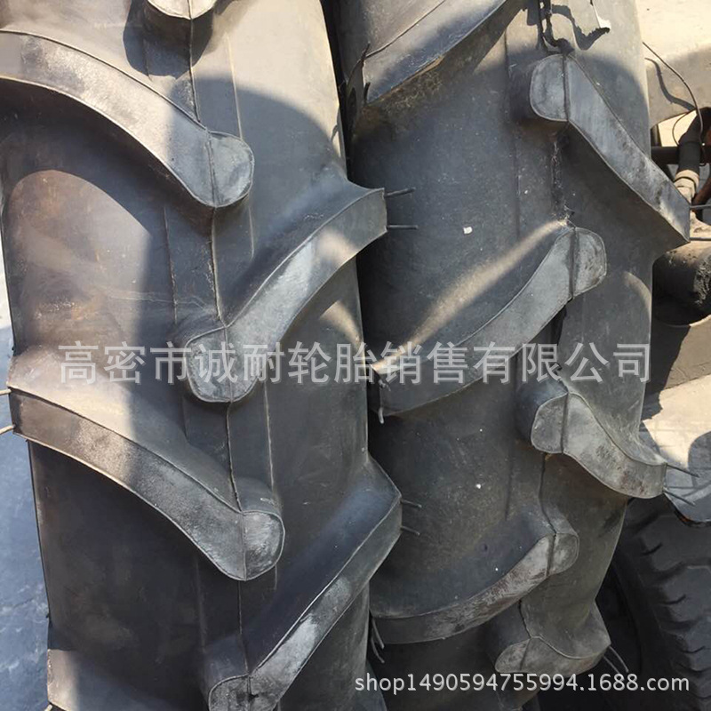 长期供应12.4-26 人字花纹拖拉机轮胎 农用机械轮胎 全新