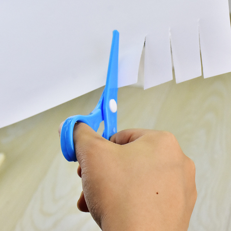 儿童安全剪刀 手工裁纸学生剪刀 塑料幼儿园手工小剪纸可爱文具详情33