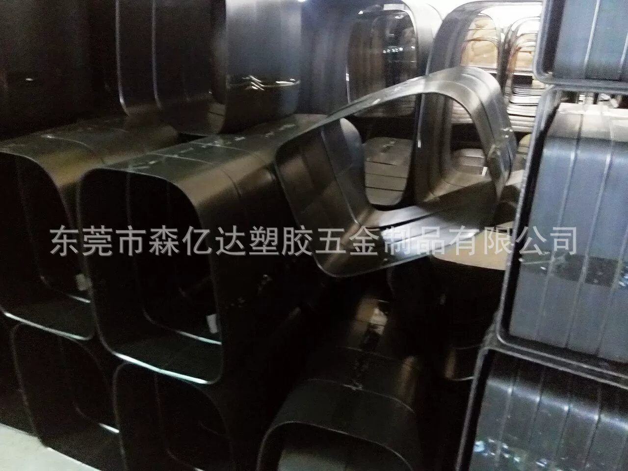 Изготовители рамки сота АБС могут сделать образцы согласно вашему размеру багажа, который может сохранить вас цены.