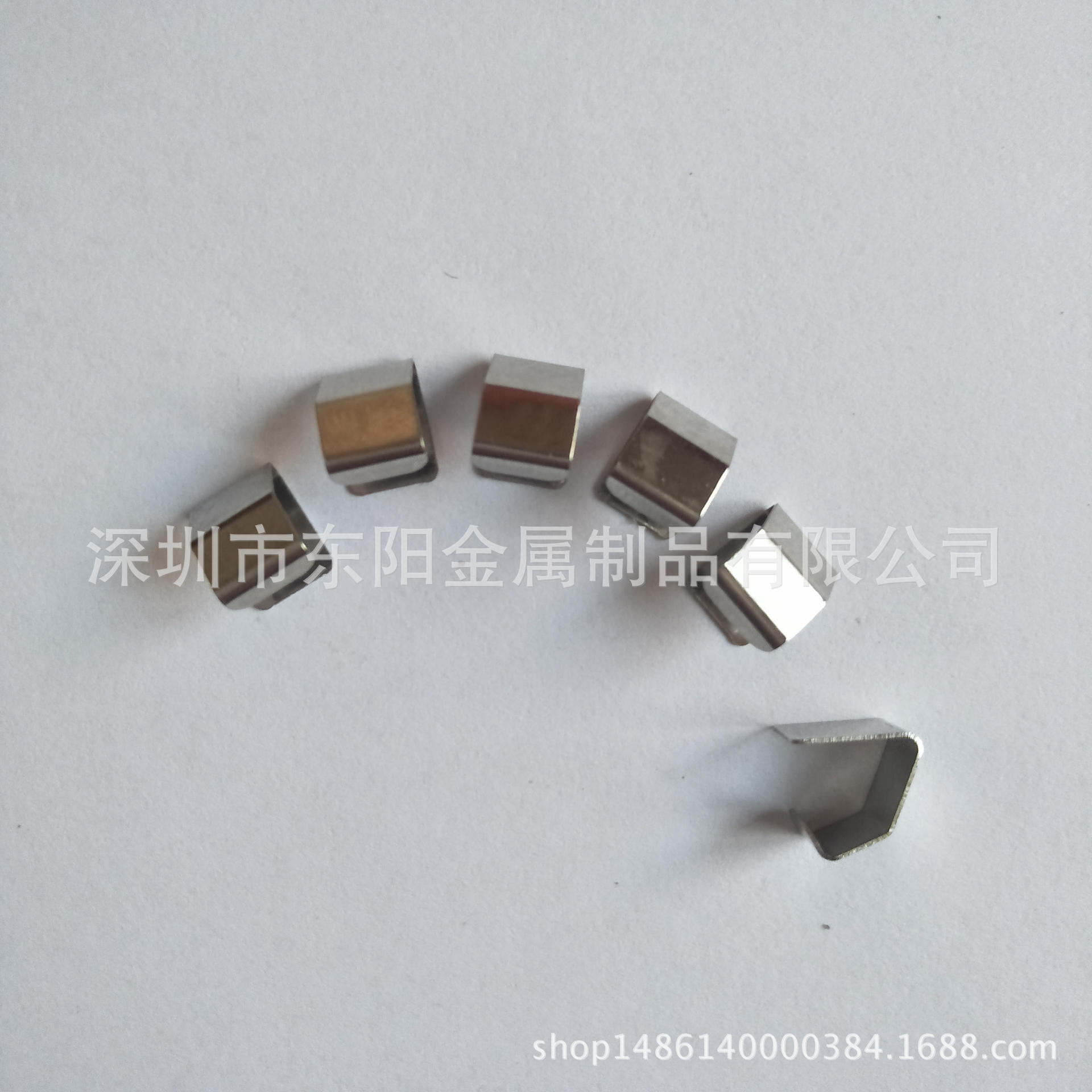 不锈钢小弹片夹专业定做各种不锈钢小弹片精密不锈钢弹片