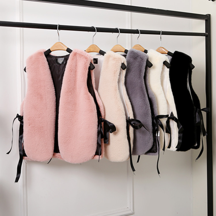 New Fashion Faux Fur Vest Women's Short Slim Look Sleeveless Jacket Vest Shoulder Waistcoat All-match Vest