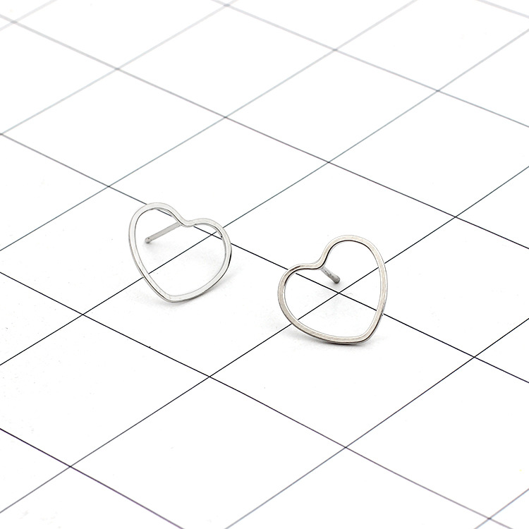 2g Weight Earrings, Ear Studs Classification Wedding, Travel Occasion Women'S Gender Gold, Silver Color New Fashion Simple Geometric Heart-shaped Earrings 4