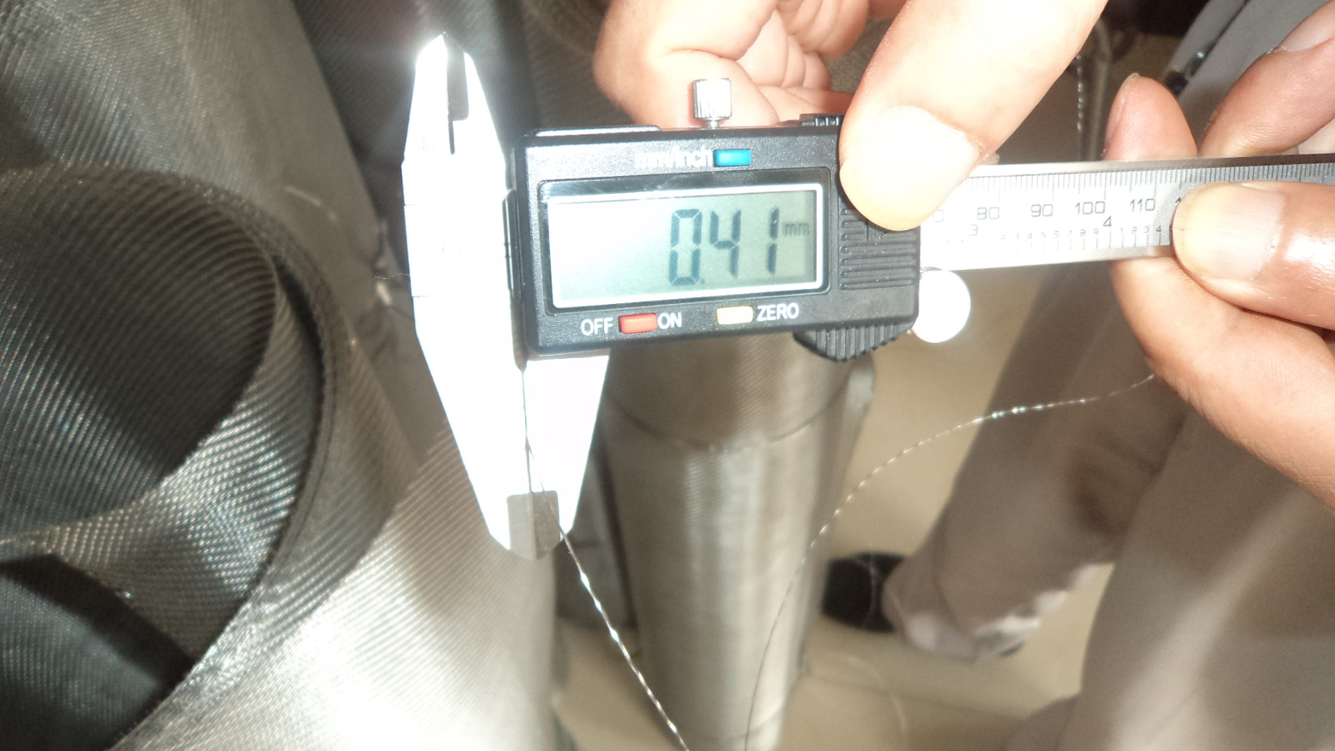 销售304材质不锈钢筛网  钢网90目丝径0.12mm网孔0.163mm1.3*30米