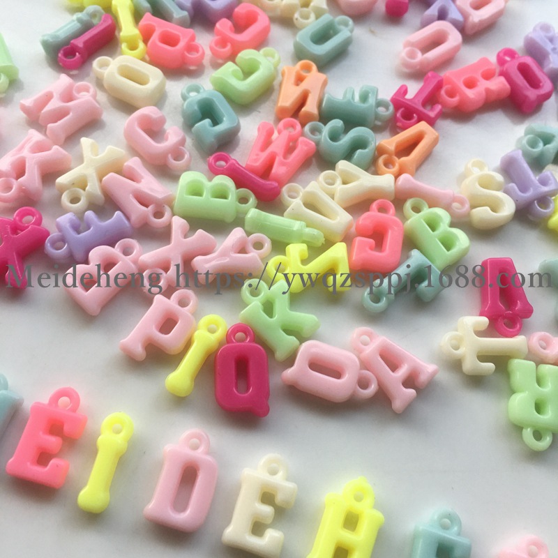 Plastic acrylic spring color hanging hole 26 English letter beads children's jewelry accessories clothing accessories detail image 4
