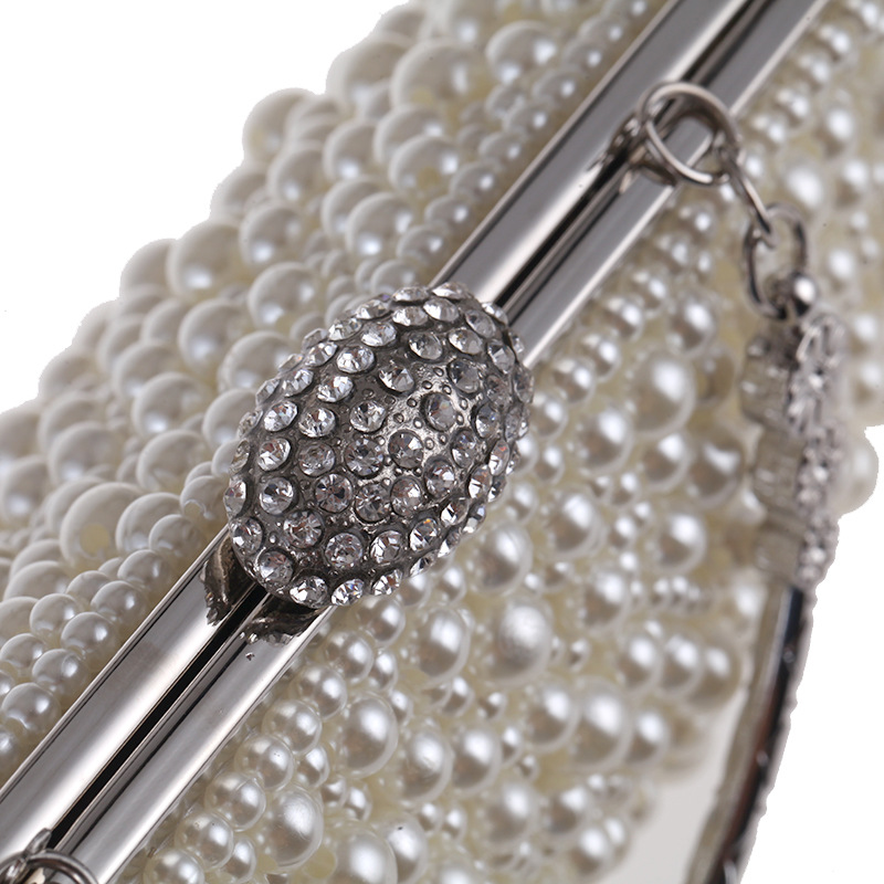 Women Bag New Handmade Pearl Bag Fashion Evening Banquet Handle Clutch display picture 12