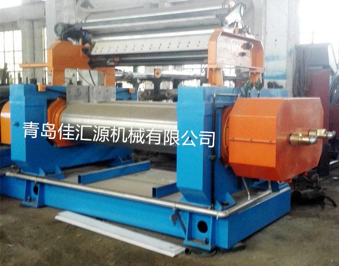 18寸带翻胶装置式开炼机 (1)