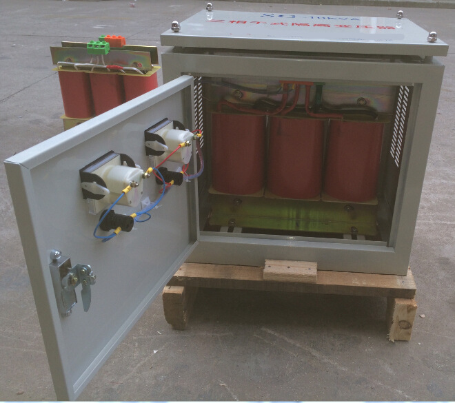 隔离变压器三相干式350KVA/350KW三相200V转单相110V电源变压器