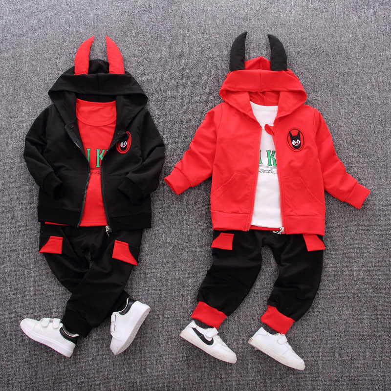 童装春秋新款2018童套装长袖卡通韩版男女儿童牛角三件套批发代发