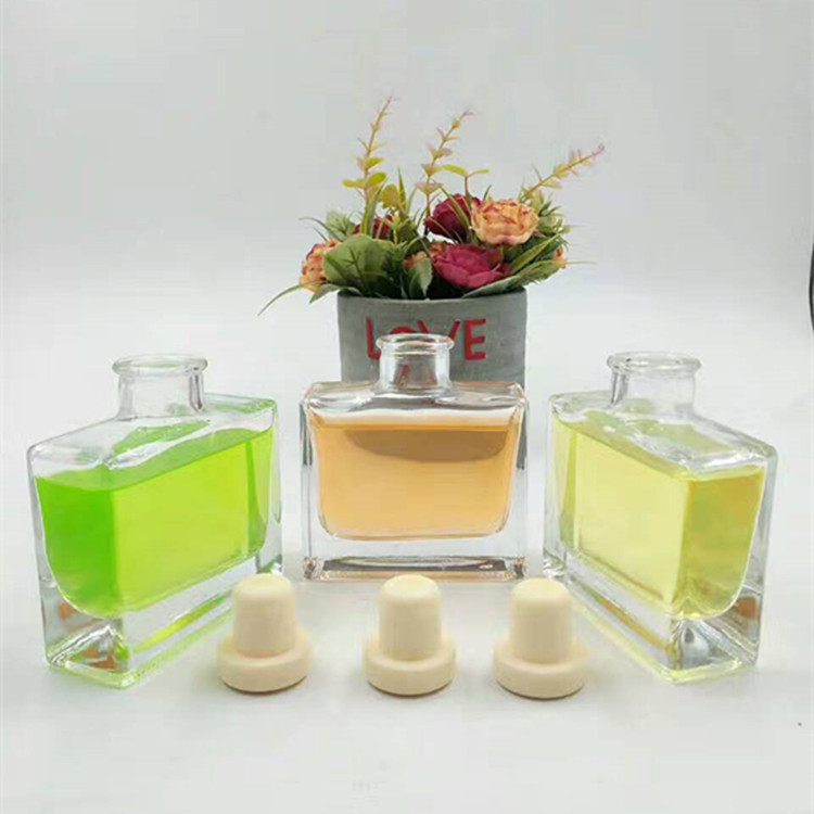 批发方形香薰瓶 100ML方形香薰瓶 香薰玻璃瓶