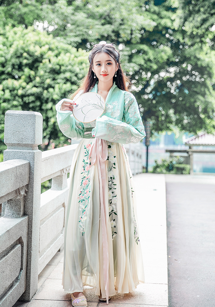 Costume femme PAVILLON YIMENG en Soie brillante - Ref 3333843 Image 30