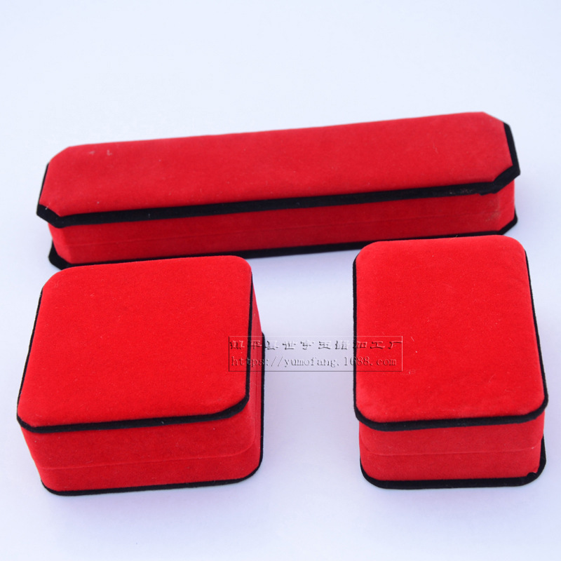 红绒黑边首饰盒礼品盒包装盒 项链盒 吊坠 手镯盒 玉器饰品盒