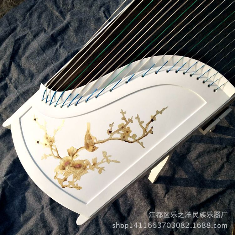扬州古筝 古筝厂家 批发古筝 白色钢琴烤漆喜鹊登梅款考级古筝 教