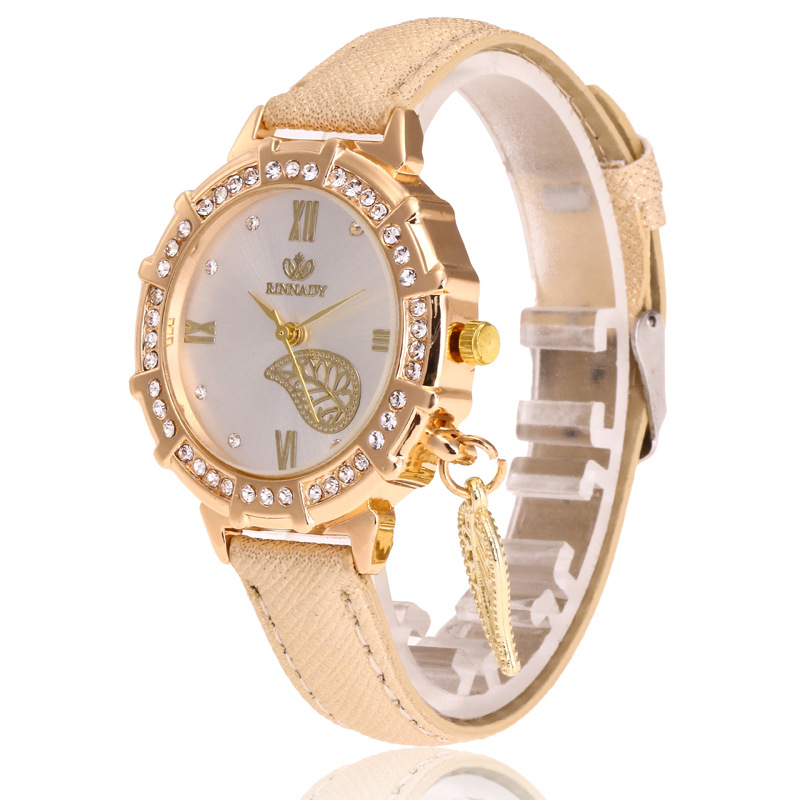 2024 Ciondolo a foglia, cintura con intarsio di diamanti, orologio casual, orologio da donna britannico alla moda con acqua romana_voghion.com