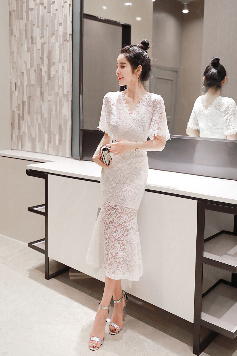 Đầm nữ cổ chữ V ren ôm body dáng dài — Màu đen chi tiết 3