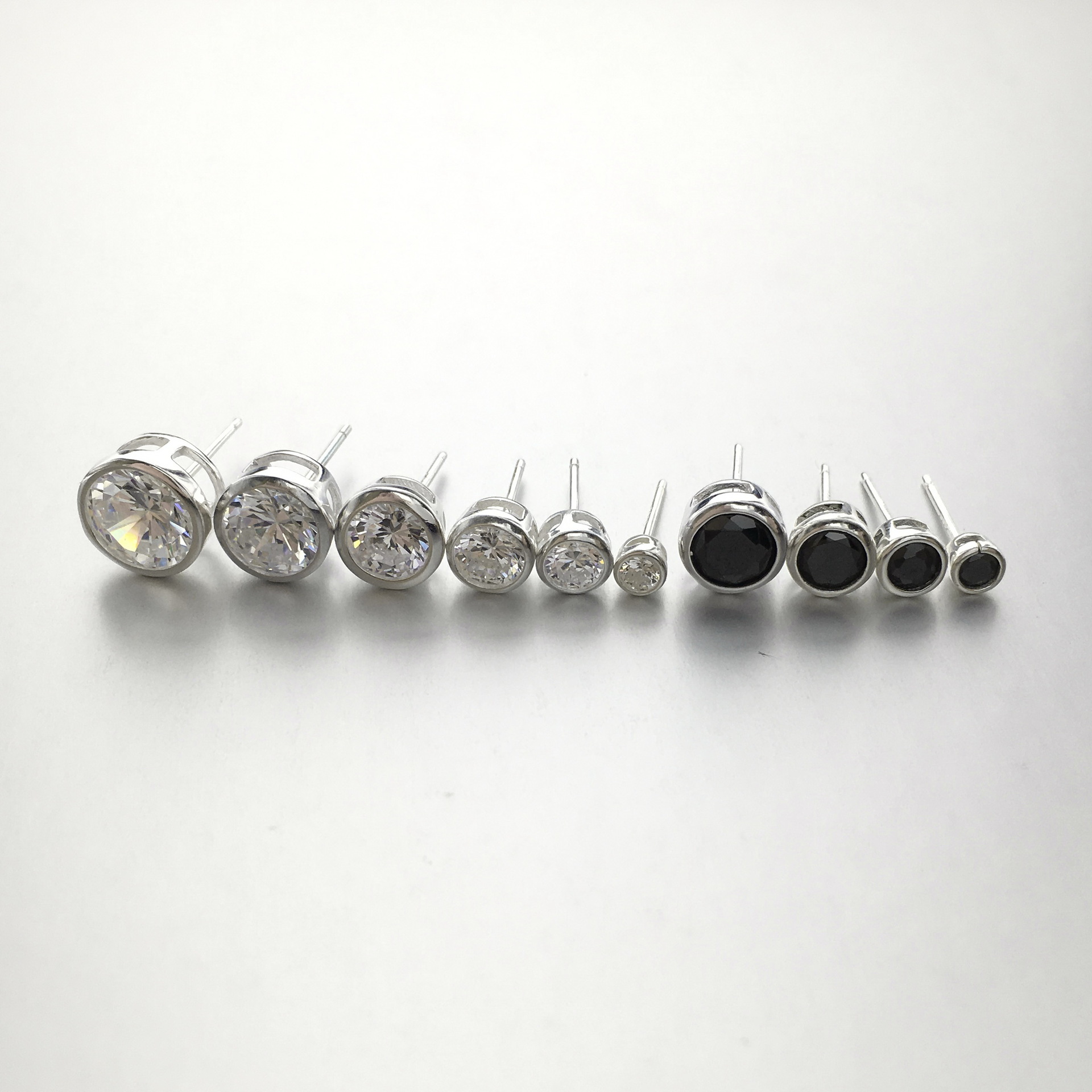 2g Weight 925 Sterling Silver Ear Needle Material Ear Studs Classification 1 Pair Quantity Casual, Daily Occasion 925 Sterling Silver Material Geometric Pattern Unisex Gender Simple Style, Classic Style Style 1 Pair Simple Style Classic Style Geometric 925 Sterling Silver Ear Studs 8