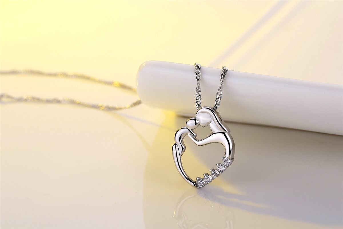 New Love You Forever Silver Pendant Necklace Decoration Mother&#39;s Day Necklace Wholesale display picture 3