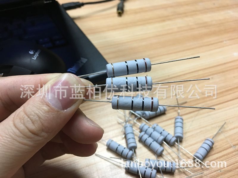 全系列 直插件大功率碳膜电阻5瓦 5W-10R 10欧 误差5% 金属氧化膜