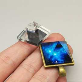 新品时光宝石玻璃片 透明金字塔宝石 夜光项链水晶吊坠配件批发