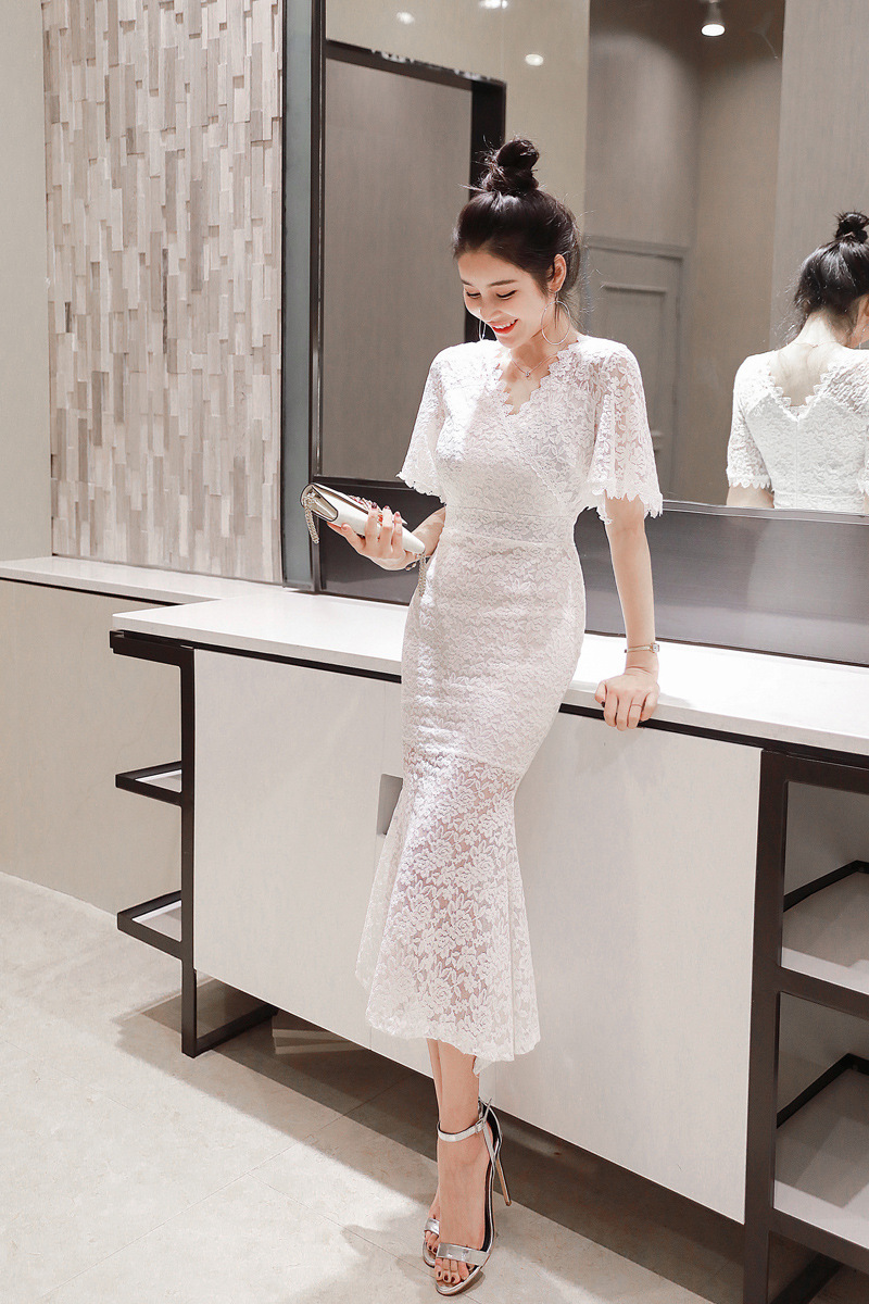 Đầm nữ cổ chữ V ren ôm body dáng dài — Màu đen chi tiết 4