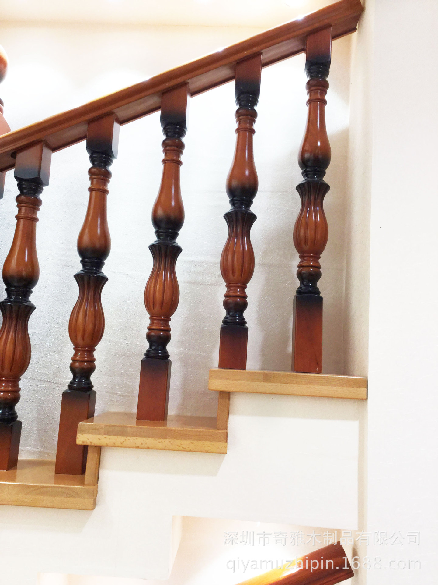 {164B51DC-530F-FE96-B044-BE442