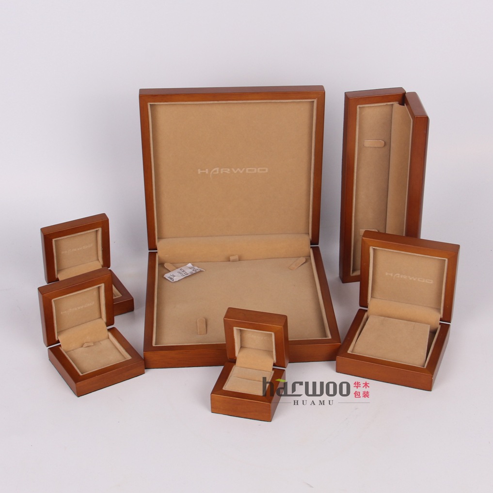 高档珠宝首饰盒定做木盒绒盒玉器黄金戒指吊坠手镯手链盒定制批发