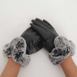 女士秋冬獭兔毛球PU保暖加绒加厚棉手套触屏毛口手套一件代发